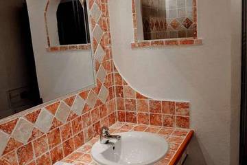 Gîte pour 5 personnes, avec terrasse ainsi que piscine et jardin à Saint-Marcel-de-Careiret