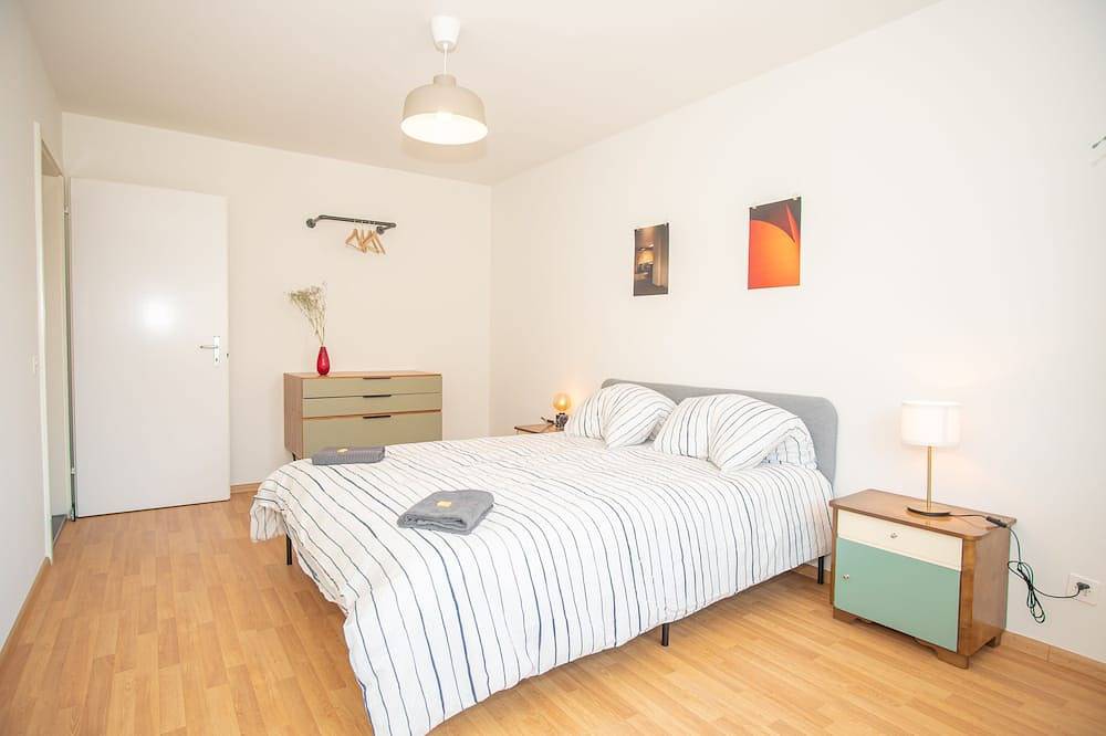 Ganze Wohnung, Modern 3-room apartment in the centre of Basel with balcony. in Basel, Aargau-Basel