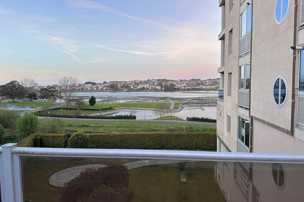 Apartamento entero, A Coruña 2 dormitorios in Culleredo, Costa de Galicia