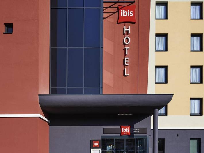 Hôtel pour 3 personnes, avec terrasse à Montlhéry - 2