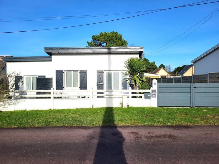 Location de vacances pour 6 personnes, avec jardin à Saint-Germain-sur-Ay