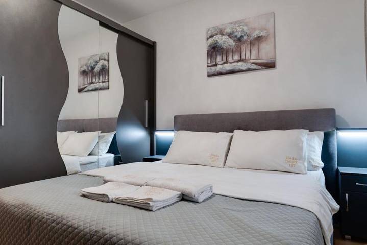 Apartamento de vacaciones para 4 personas, con terraza y sauna además de vistas y piscina - 1