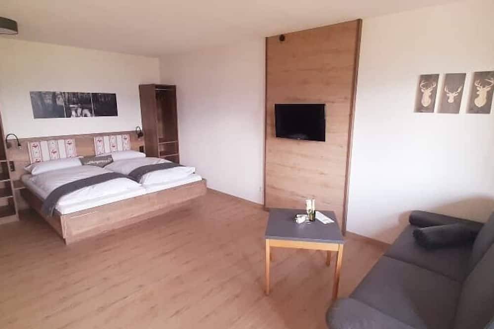 Ganze Wohnung, Ferienwohnung für 2 Personen mit Balkon in Neukirchen beim Heiligen Blut, Ostbayern