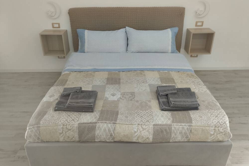 Entire apartment, Messina Apartments in Messina, Messina Province