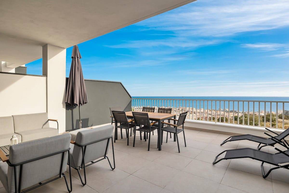 Apartamento vacacional entero, Apartamento de vacaciones para 6 personas con balcón/terraza in Benalmádena, Costa del Sol