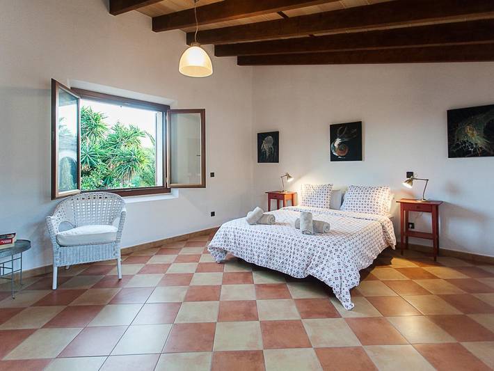 Ferienhaus für 4 Personen, mit Terrasse und Garten in Ses Salines - 3