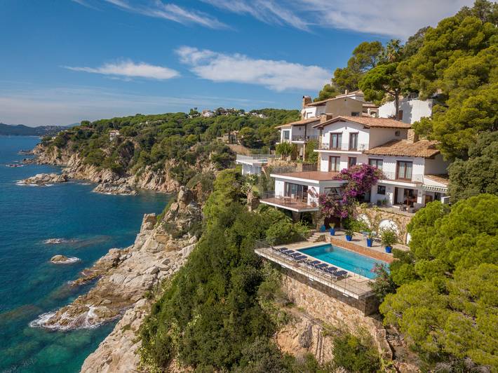 Casa rural para 14 personas, con balcón y jardín en Canyelles - 3