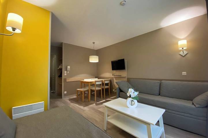 Appartement de vacances pour 4 personnes, avec piscine et jardin - 1
