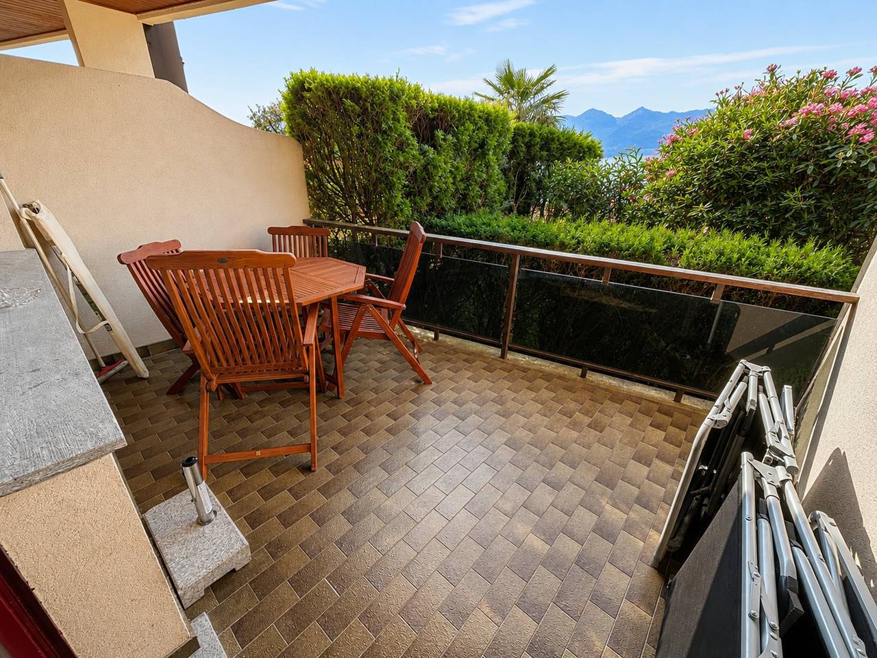 Ganze Wohnung, Ferienwohnung mit Seeblick in Luino für 4 Personen in Luino, Comune di Luino