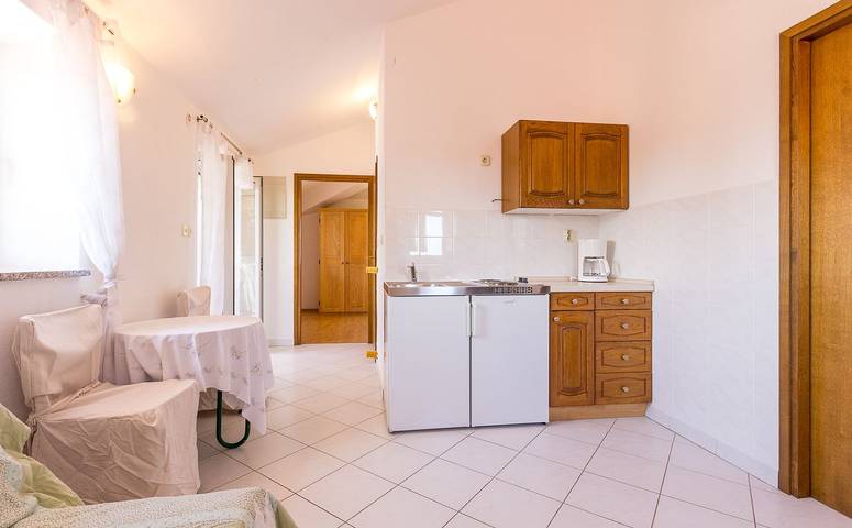 Ferienwohnung für 3 Personen, mit Pool und Garten sowie Balkon in Pula-Medulin - 4