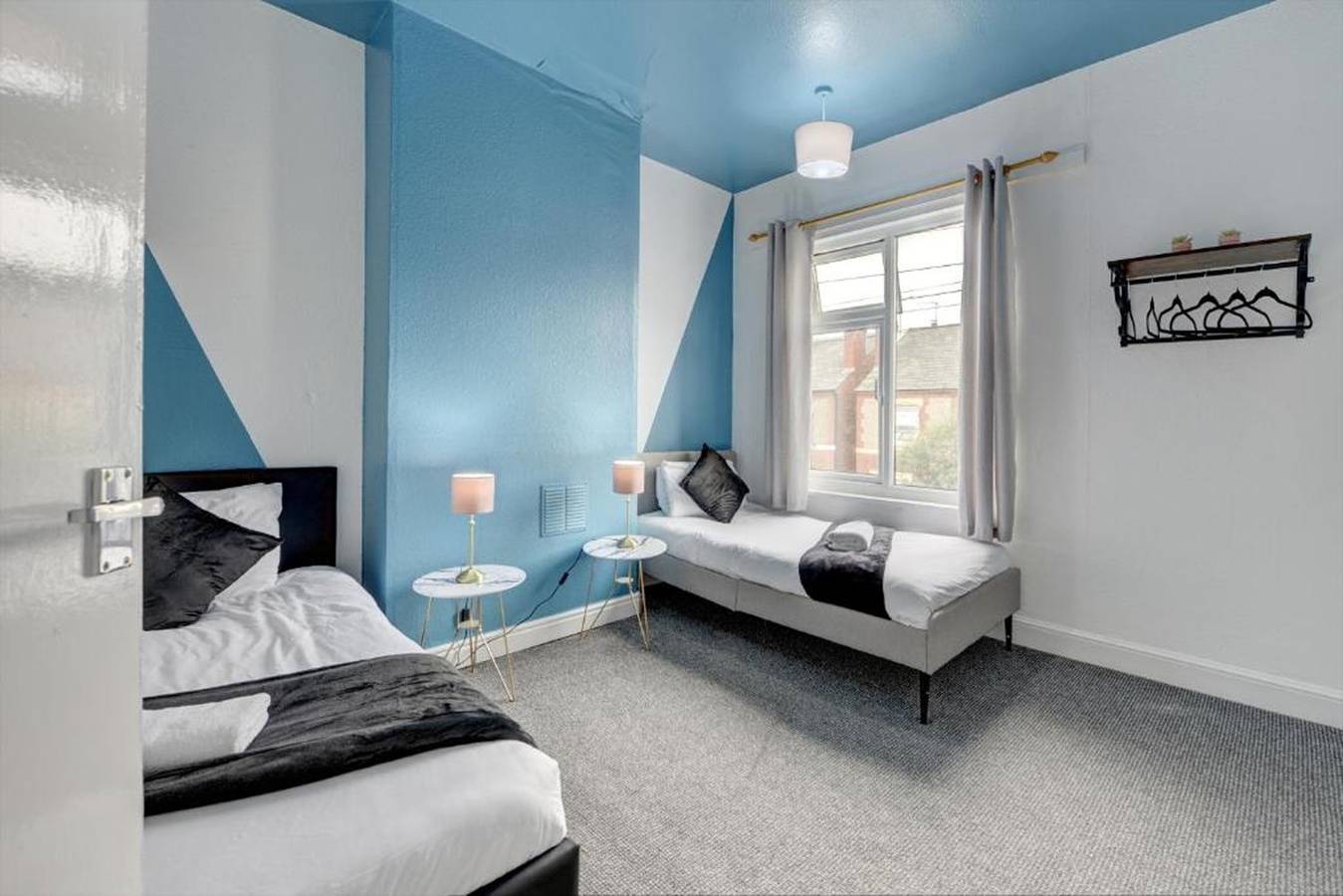 Central - 2br House - Free Parking - Garden in Coventry, Birmingham und Umgebung