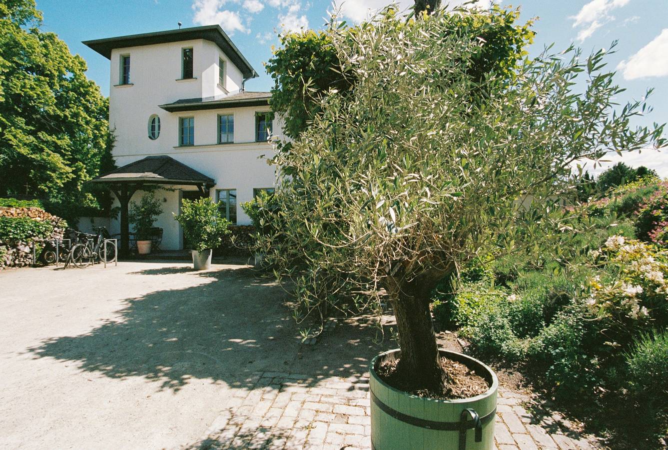 Ganze Wohnung, Studio mit Balkon am Mühlenberg Werder in Plötzin, Werder