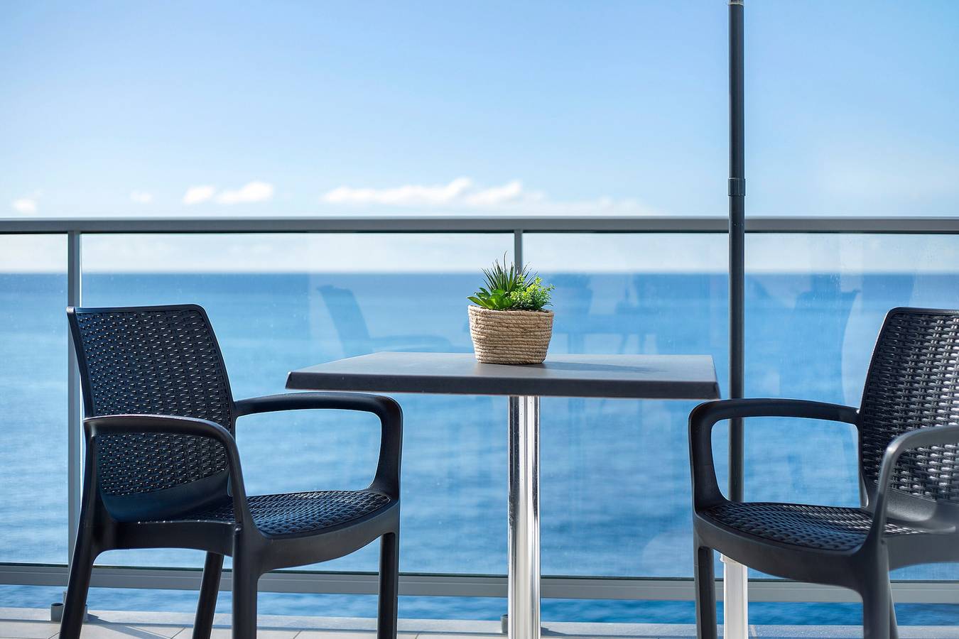 Appartement 'The Wave House - Oceanfront' met Uitzicht op Zee, Wifi en Airconditioning, foto 13
