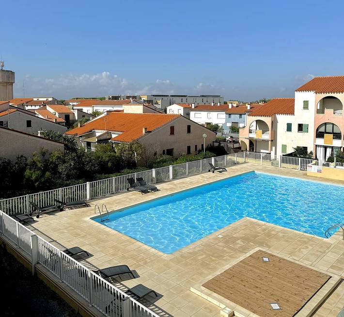 Gîte pour 4 personnes, avec piscine et balcon/terrasse dans Plage du Village (Le Barcares)