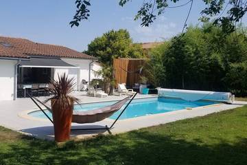 Cottage pour 9 personnes, avec jardin et terrasse à Saint-Jean-d'Illac