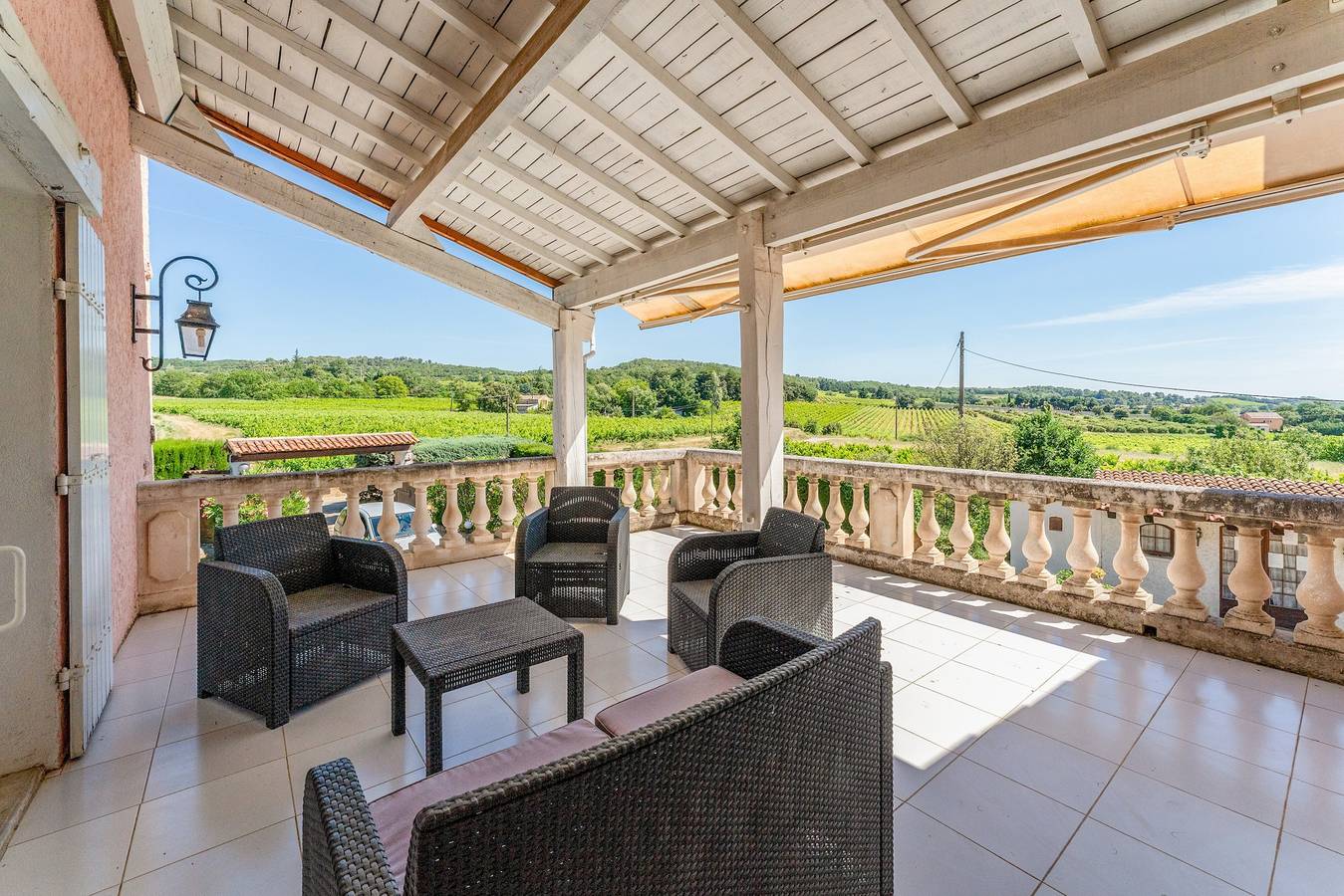 Grande maison avec piscine privée au calme et animaux acceptés  in Valréas, Enclave de Valreas