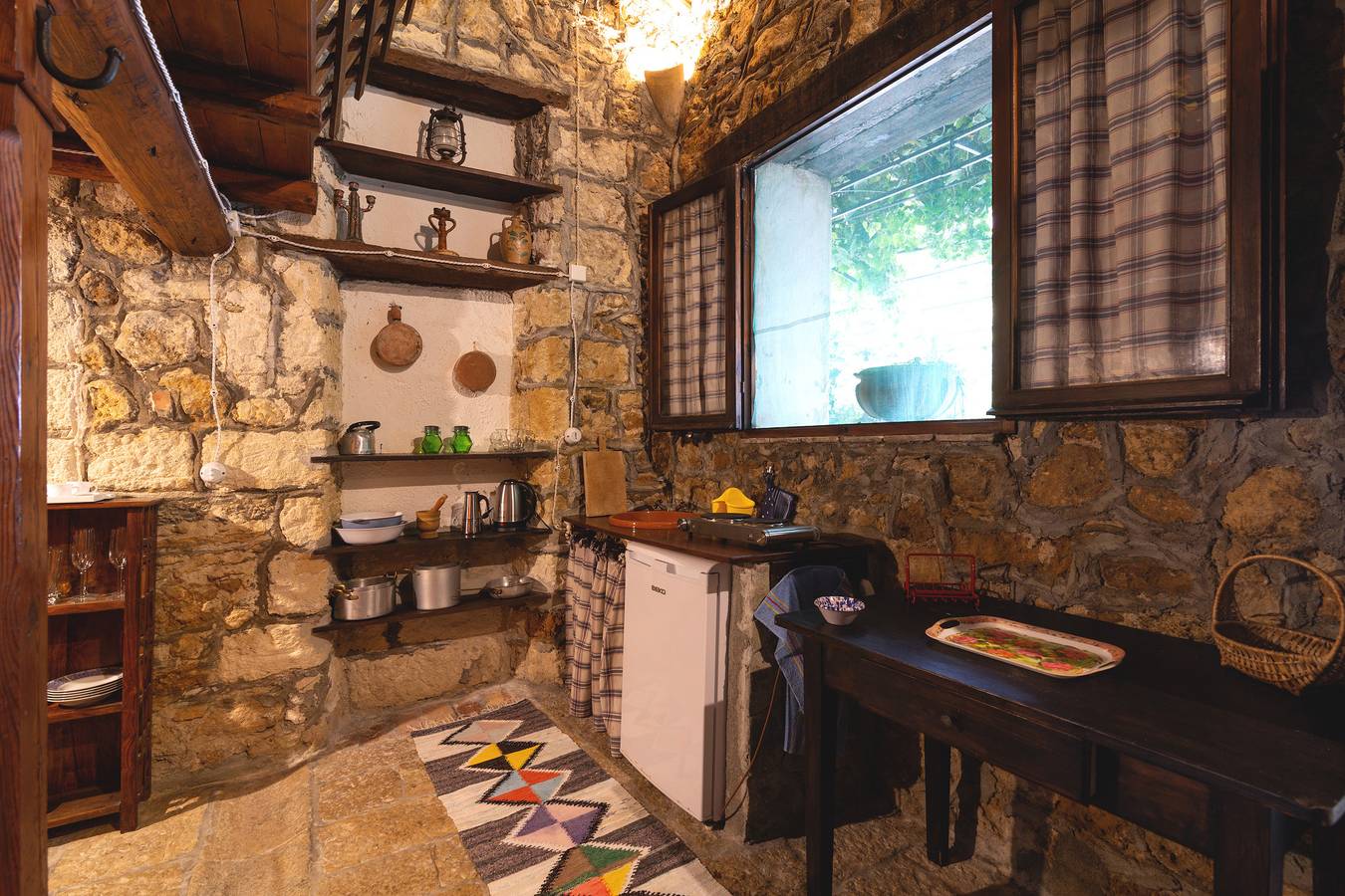 Entire apartment, Apartment 'Tenuta Donna Vittoria - Piccola' with Mountain View, Pool & Wi-Fi in Trapani, Trapani Province