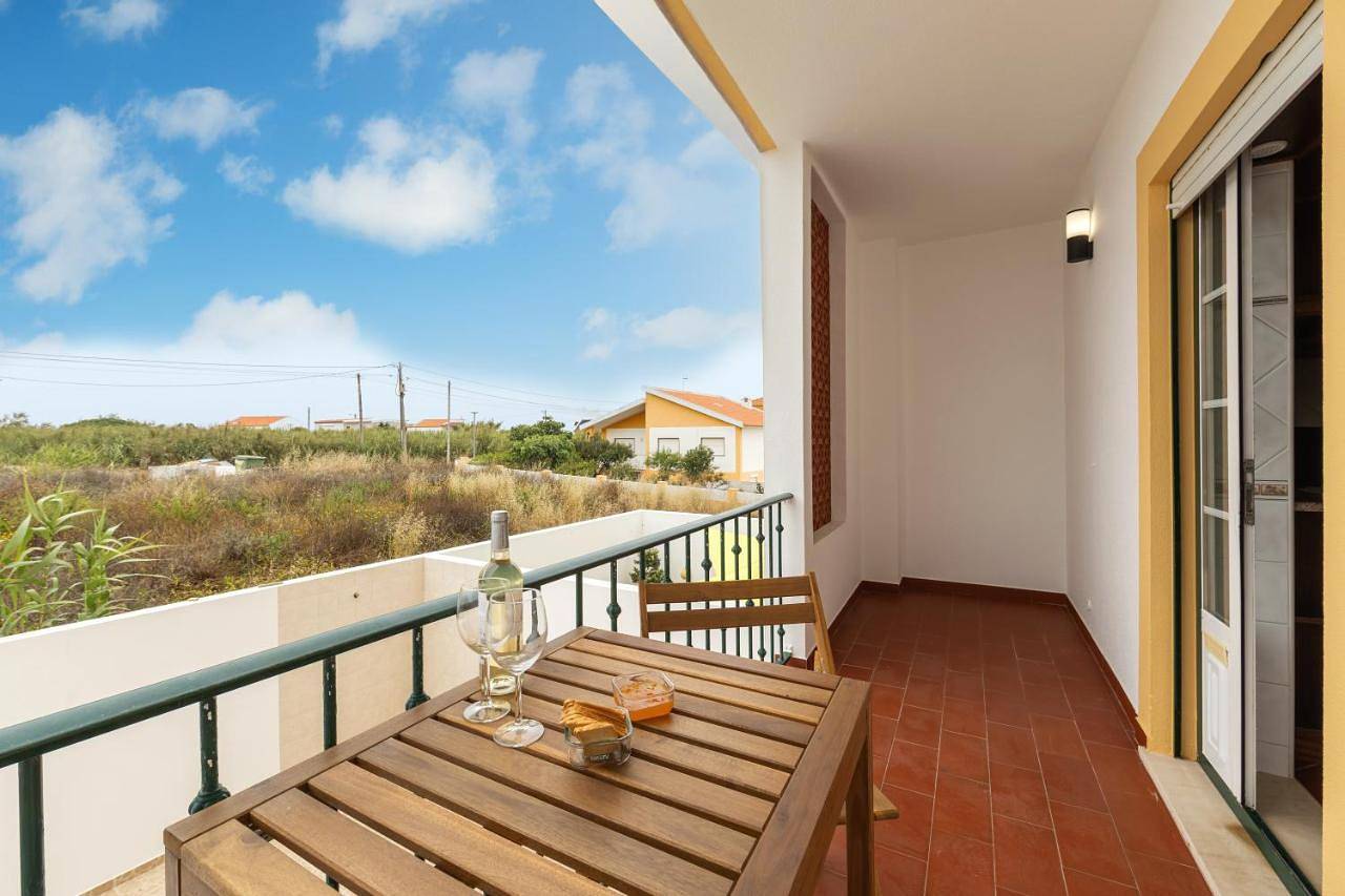 Papoa Beach House in Peniche, Leiria District