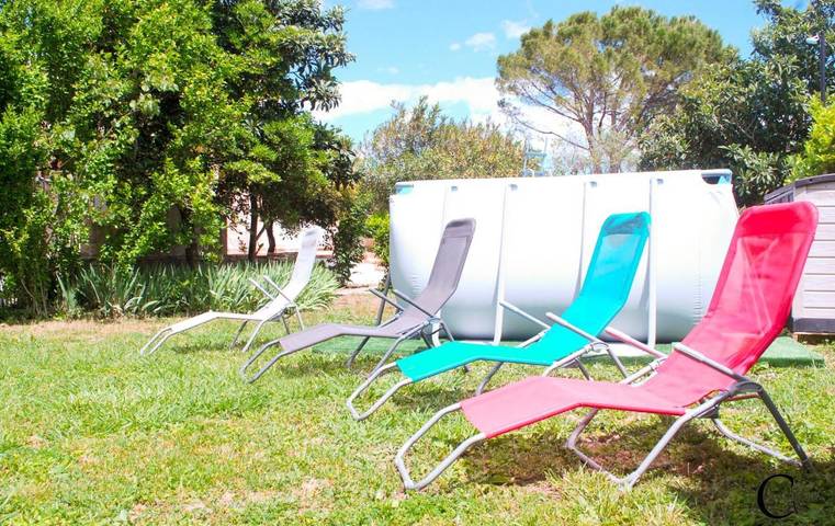Location de vacances pour 5 personnes, avec terrasse ainsi que piscine et jardin à Jonquières-Saint-Vincent - 2