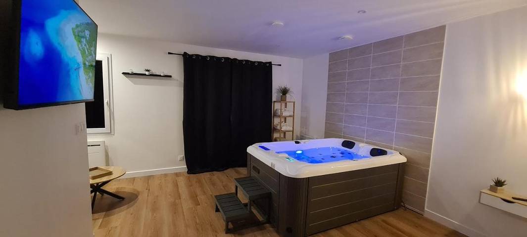 Hôtel pour 2 personnes, avec terrasse et jacuzzi à Digne-les-Bains - 3