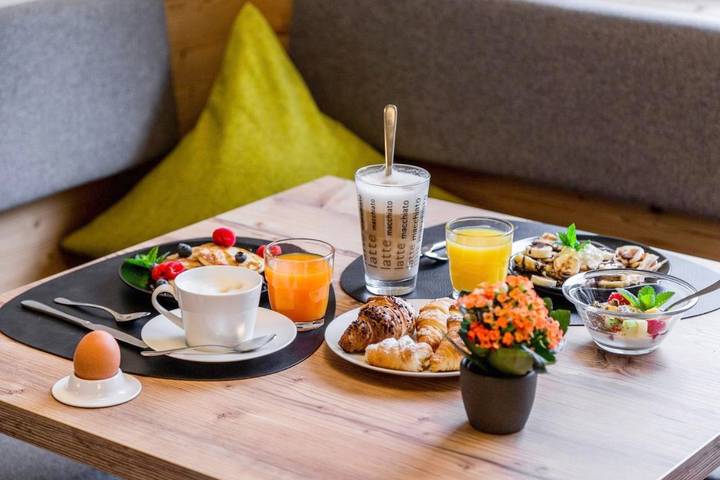 Hôtel pour 8 personnes, avec sauna et jardin ainsi que piscine et vue, animaux acceptés à Brunico - 3