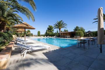 Vacation Rental for 2 Guests in Calvi, Haute-Corse, Picture 1