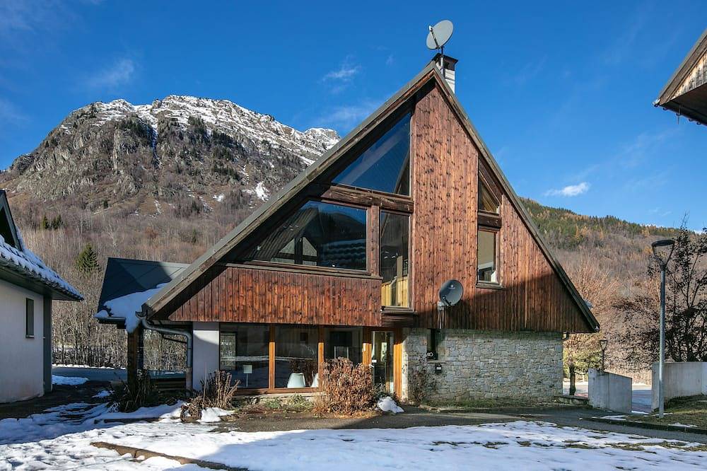 Entire apartment, À 700 m du front de neige | T3 pour 6p | Piscine in Saint-Colomban-des-Villards, Saint-Jean-de-Maurienne region