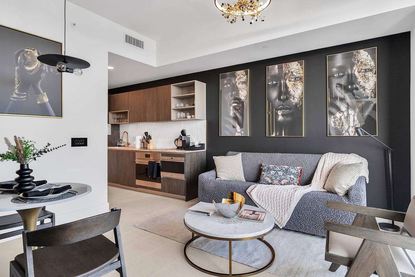 Entire apartment, Penthouse 1Br • Breathtaking City & Water Views in Miami, Florida