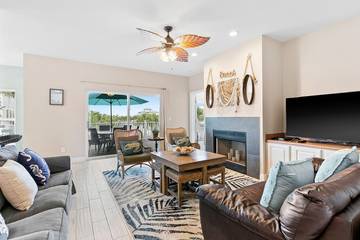 Vacation House for 11 Guests in Pensacola Beach, Emerald Coast, Picture 3