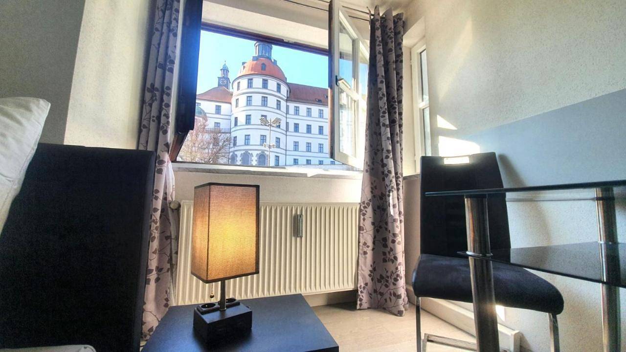 Entire apartment, Neuburg Apartment am Schloss in Neuburg an der Donau, Romantische Straße