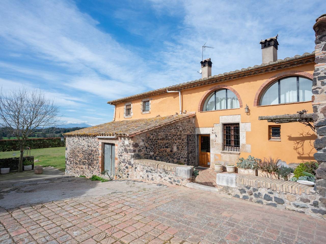 Casa Vacacional cerca del Aeropuerto Girona in Aiguaviva, Gironés