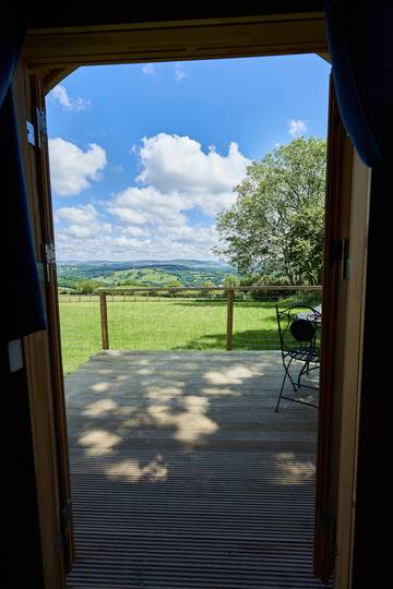 Chalet for 4 People in Mid-Wales, Ceredigion, Photo 4