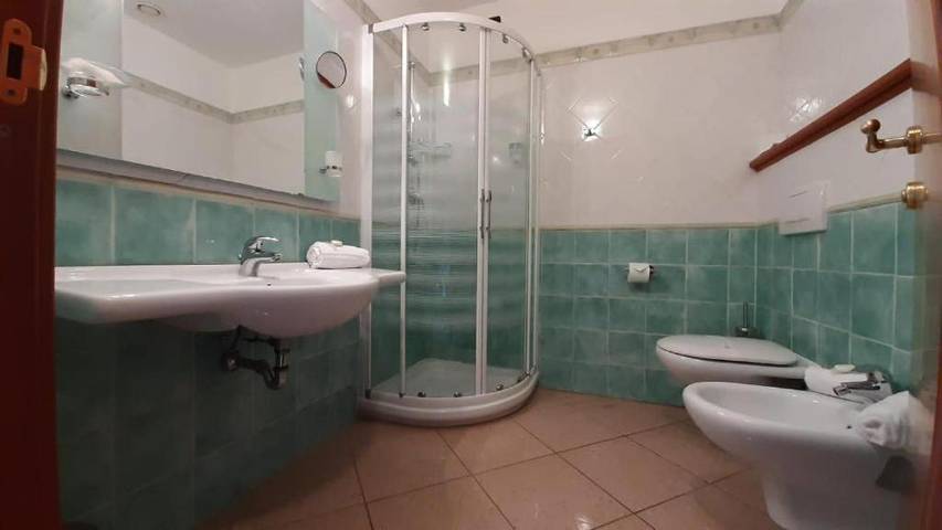 Hôtel pour 2 personnes, avec jardin ainsi que vue et piscine, animaux acceptés à Guspini - 4