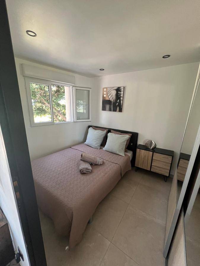 Appartement entier, Mini Villa 30 m2 max 4 personnes in Ensuès-la-Redonne, Côte méditerranéenne (France)