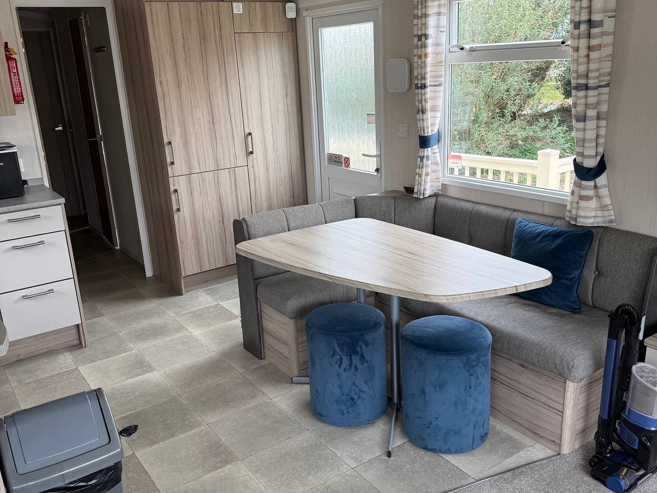 Entire holiday apartment, Cedar Lake Apartment Retreat in Skegness, Lincolnshire