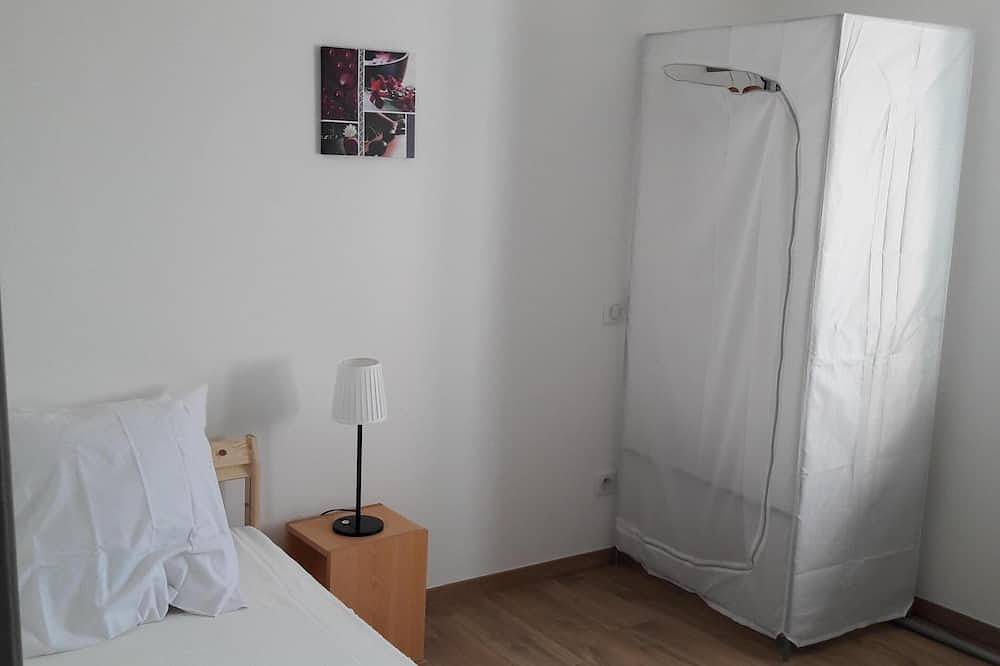 Entire apartment, Luxeuil center ⭐Calme⭐Parking⭐Idéal Curists / Professionals in Luxeuil-les-Bains, Haute-Saône