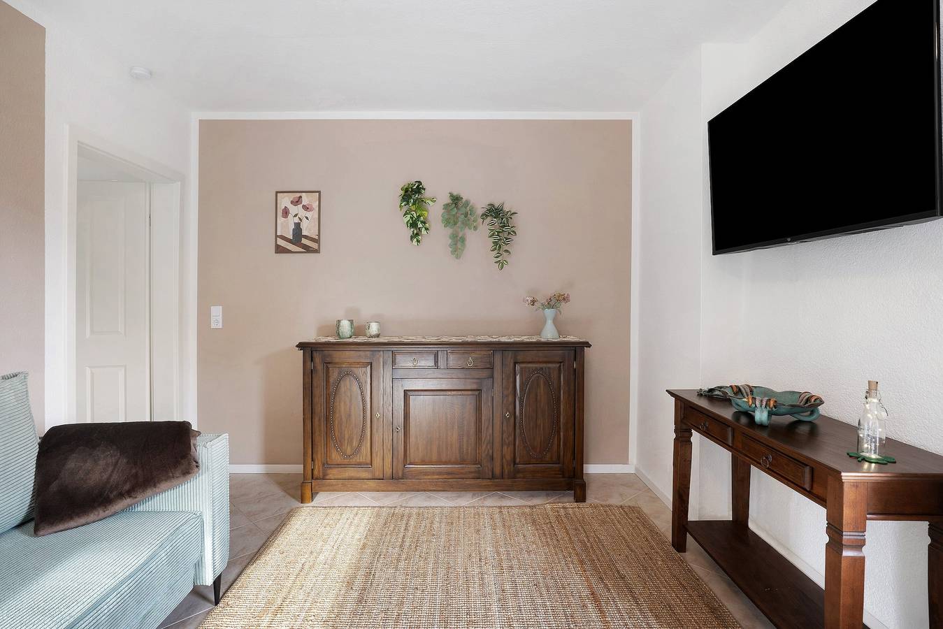 Ganze Wohnung, Apartment „Yvette's 2“ mit Gemeinschaftsgarten und Wlan in Lugau/Erzgebirge, Erzgebirge