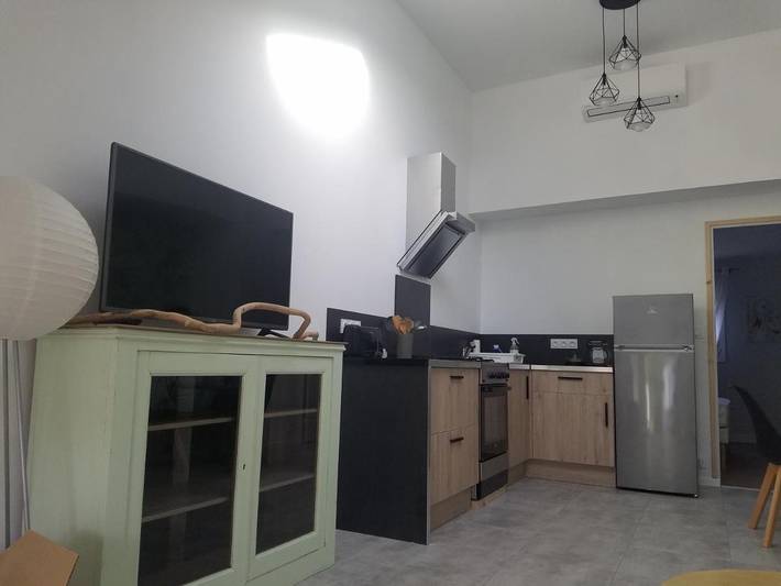 Gîte pour 3 personnes, avec terrasse ainsi que piscine et jardin, animaux acceptés à Buanes - 2