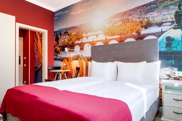 Apartahotel para 2 personas, con terraza en Praga