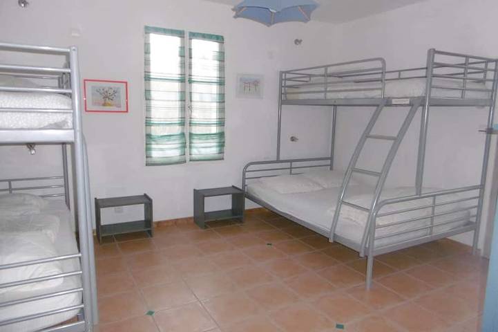 Location de vacances pour 9 personnes, avec jardin et terrasse, animaux acceptés dans Plage de La Perroche - 4