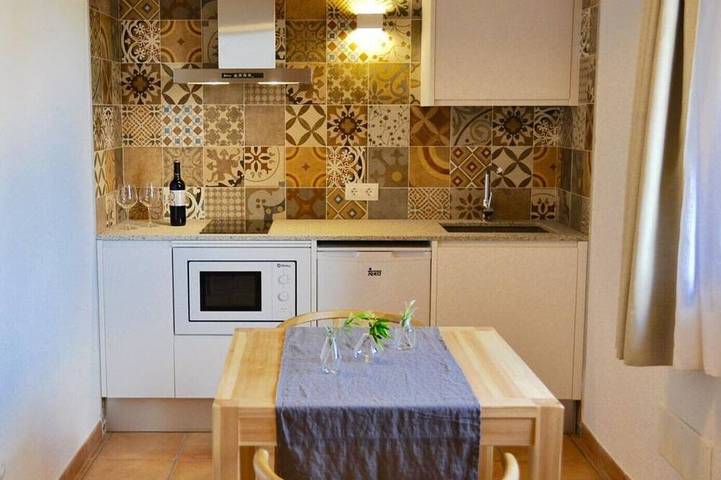 Casa rural para 2 personas, con jardín y piscina - 1