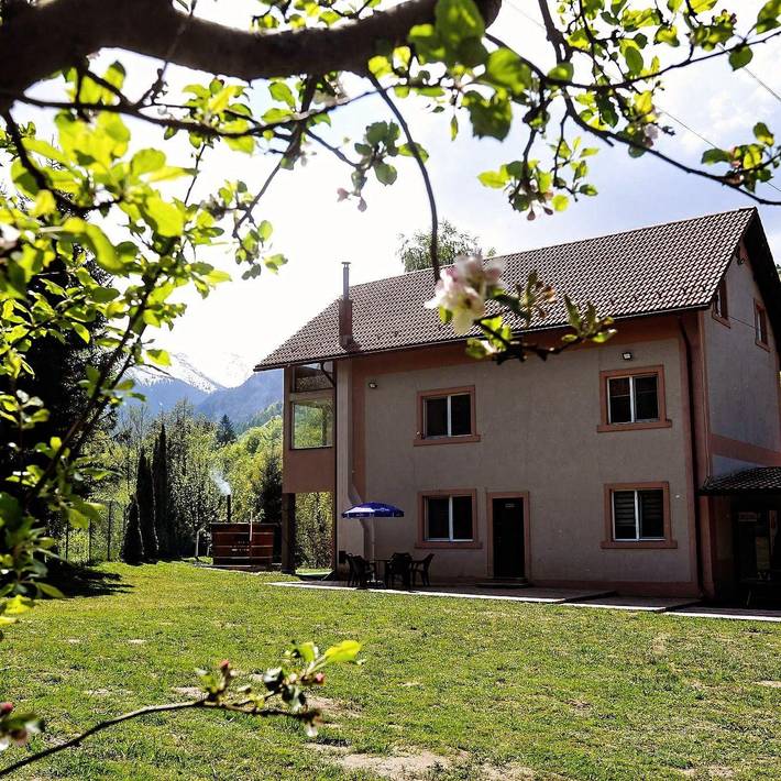 Ferienhaus für 10 Personen, mit Garten und Balkon - 1