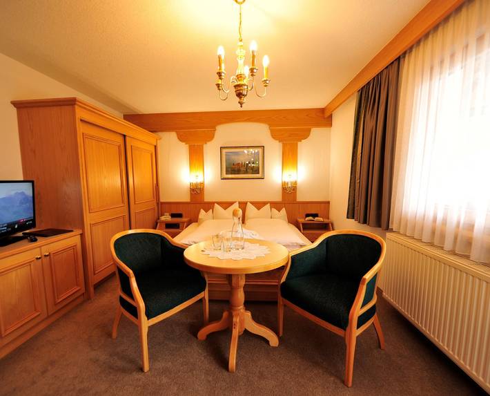 Doppelzimmer Typ D "Standard" mit Hp in Ischgl, Verwall
