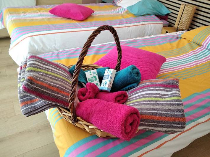 Location de vacances pour 2 personnes, avec terrasse et jardin à Rouillon - 3