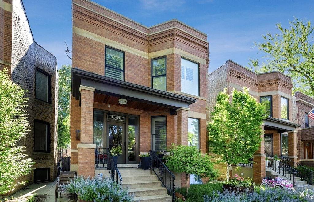 Ganze Wohnung, Lovely getaway 2Br 2Ba Apartment near Wrigley Field in Chicago, Cook County