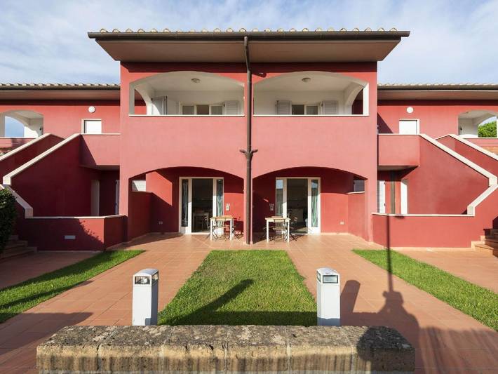 Ferienwohnung für 4 Personen, mit Terrasse und Kinderpool sowie Pool in Scarlino