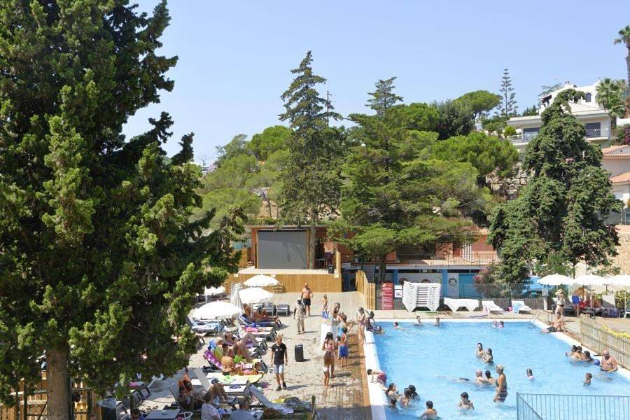 Camping Sènia Cala Canyelles in Font de Sant Llorenç, Lloret de Mar