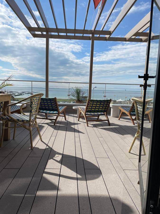 Hôtel pour 2 personnes, avec terrasse, animaux acceptés à Coudeville-sur-Mer - 4