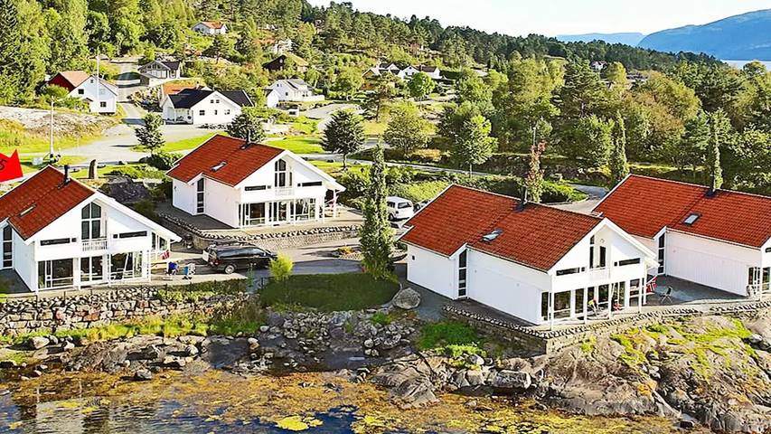 Ferienhaus für 13 Personen, mit Pool und Sauna sowie Terrasse und Whirlpool in Rogaland