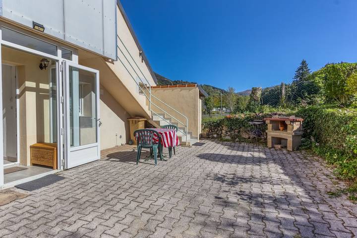 Gîte pour 6 personnes, avec terrasse et jardin à La Bourboule - 2